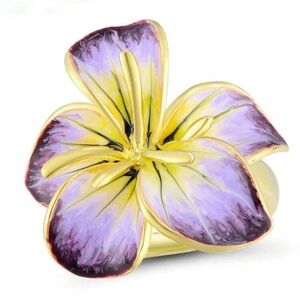Elegant Gold and Purple Flower Ring